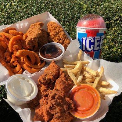 BEST COMBOS EVER, everything freshly fried! (except the icee and dips of course)