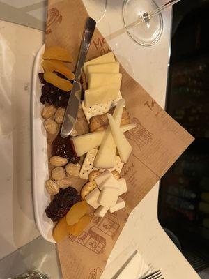 Red wine cheese board