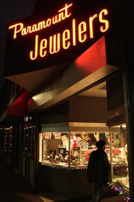 Paramount Jewelers