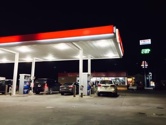 2015-01-03 19.21.26; Exxon 600 W Southline St, Cleveland, TX 77328