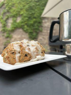 Lemmon blueberry scone