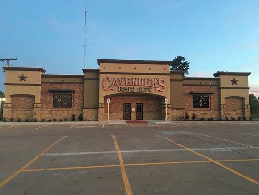 Cavender's Store Front