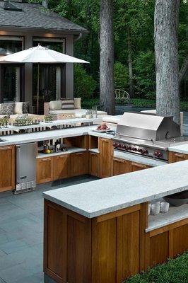 Outdoor Kitchen