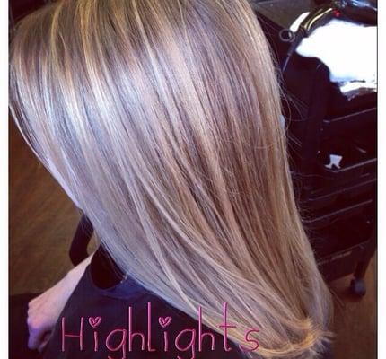 Beautiful blonde highlights done by Jenn follow on Instagram @elementsofstylle