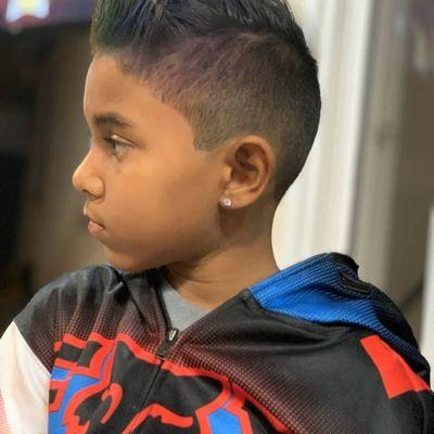 Boys cut with temporary spray color