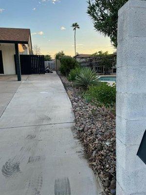 Storm Damage Wood Fence in Phoenix, Az.  Fence Teardown and Junk Removal with Junk Mania