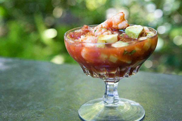 A shrimp cocktail is a good appetizer. It gives you protein. https://shedpounds.goherbalife.com/Catalog/Product/Search/en-US/protein