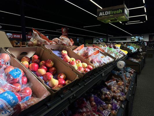 Fresh Produce in SouthPoint Ohio Aldi.