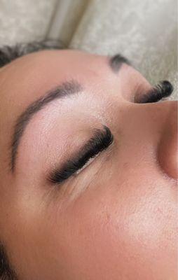 Mega Volume Lashes