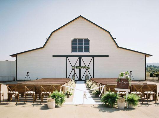 We specialize in barn weddings!