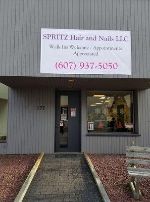 SPRITZ Hair And Nails LLC