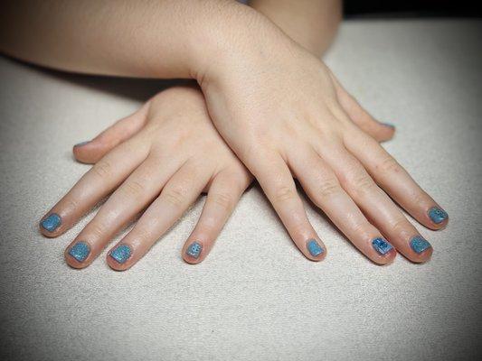 Kids gel mani