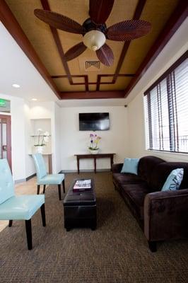 Manoa Dental: Welcome area with on-screen entertainment