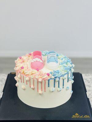 Custom gender reveal cake