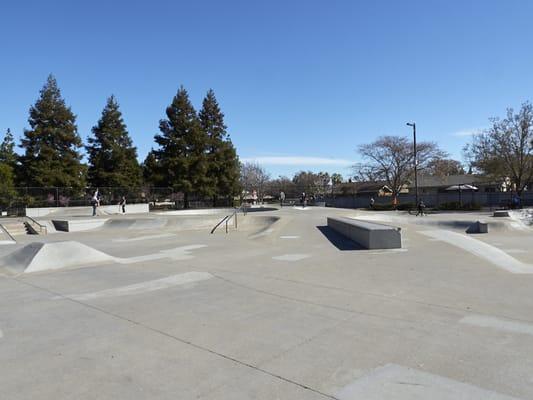 Good skate park with a lot to ride