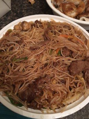 Beef pancit also very good!