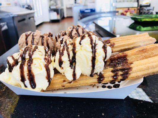 Churros with ice cream