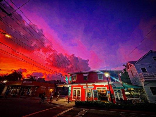 Harpoon Harry's Spring Sunrise-Open Daily at 6:30am