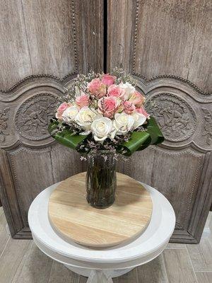 Luxury Love Arrangement @Embrace Roots Floral Shop #flower delivery #cheapflowerdelivery