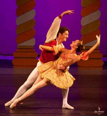 PAW School dancer Alexis May and Guest Artist Peter Kurta. Photograph by Sue Brenner