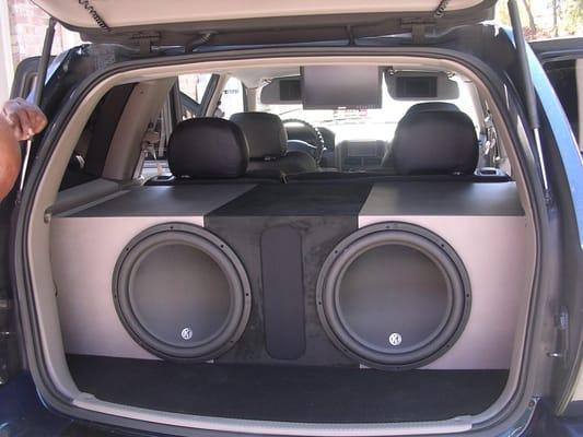 Subwoofers in a Jeep Grand Cherokee