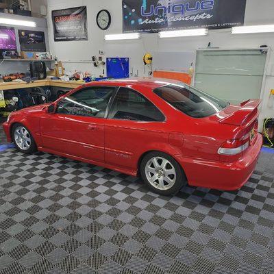 Ceramic Window Film on this Beautiful Civic SI Coupe!