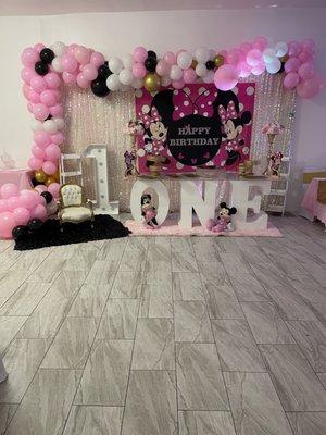 Backdrop with mini mouse theme