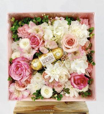 A lovely box to send to a friend or loved one!