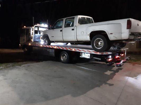 24/7 towing