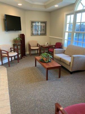 Cave Spring Family Dental Waiting room