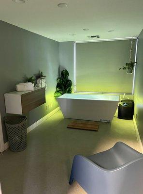 Cold Plunge XL Pro Private Room Orange County