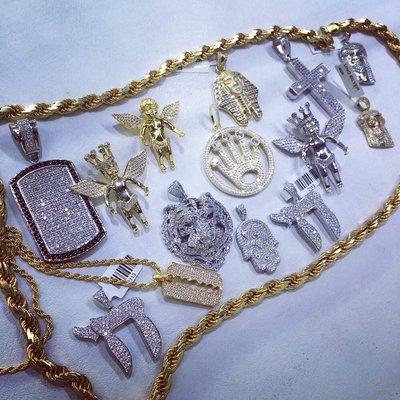 Gold/silver diamond pendants