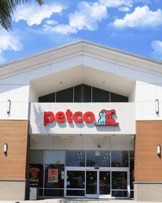 Petco at Poinsettia Plaza shopping mall.