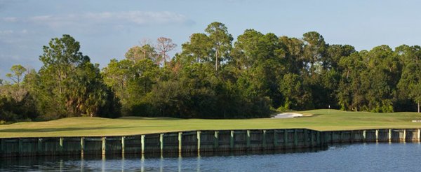 Queen's Harbour Yacht & Country Club