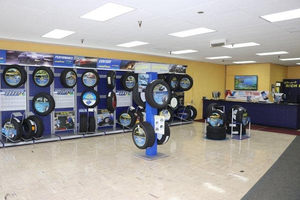 Richlonn's Tire & Service Centers