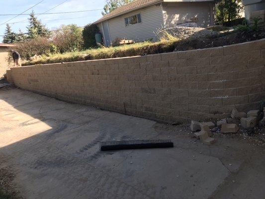 Retaining wall