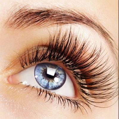 Classic set of eyelash extensions