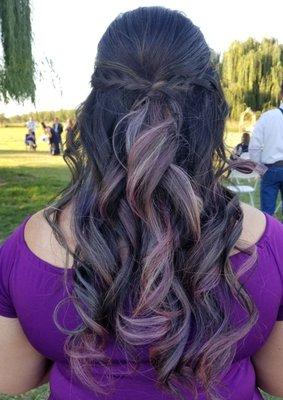 The curls really brought out my array of colors and it was exactly what I wanted! It stayed like this through the entire night.