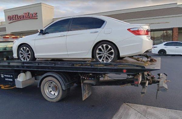 Car towing
Truck or SUV towing
Motorcycle towing
Vehicle towing