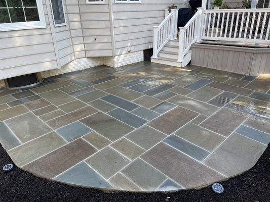 Thermal Pennsylvania flagstone in a random pattern