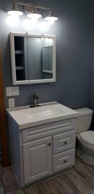 Baths R Us - Detroit bathroom remodeling