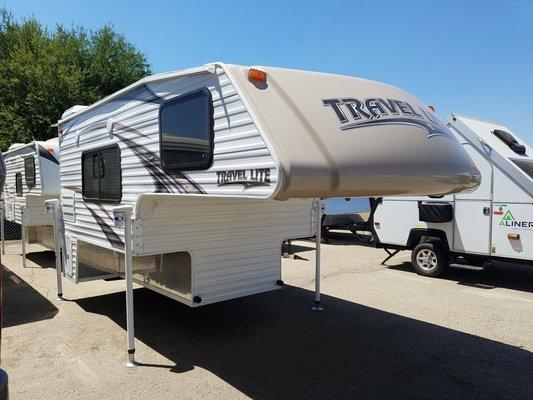 2017 Travel Lite 840SBRX Truck Camper. Sleeps 3, Wet Bath, AC, Furnace and More. #N4103/174714