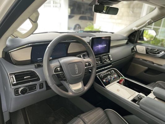 Lincoln Interior Detailing