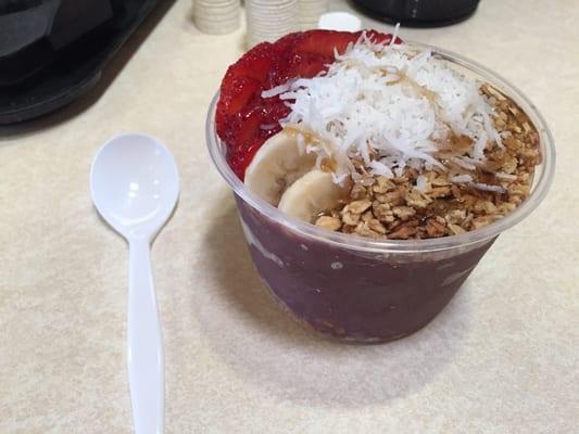 Now serving acaí bowls!!!