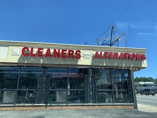 Polly Prim Cleaners