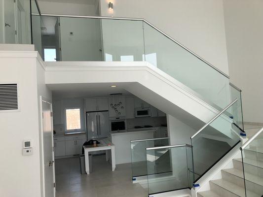 Custom interior glass railing