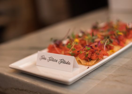 Tuna tartare tostada