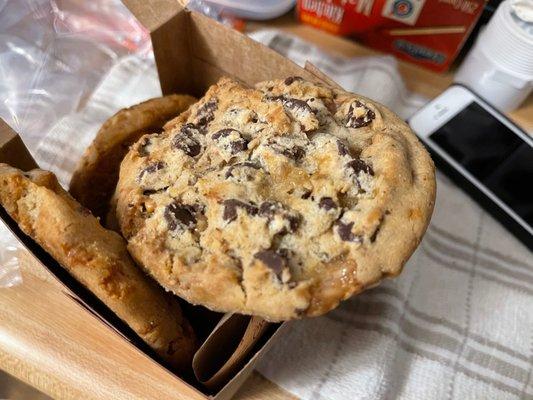 1 Chocolate Chip Cookie