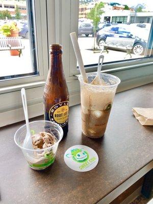 We had the RootBeer Float with Nilla Vanilla and 1scoop of the Peanut Butter Brownie! Both were outstanding!