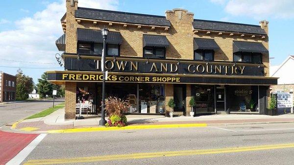 Fredrick's Corner Shoppe in the Town & Country Building